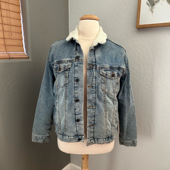 Taylor Swift Jacket Denim Sherpa 1989 Clean Lyrics - Picture 3 of 6